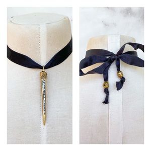 Mother of Pearl Spike Pendant Choker Necklace